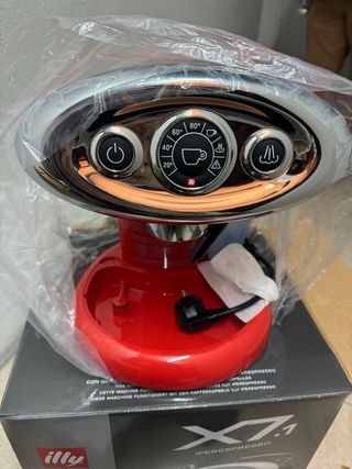 Cafetera illy x7.1 roja