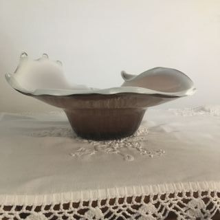 Centrotavola in vetro bianco e marrone 38x24x14