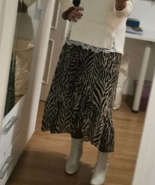 Falda midi 
