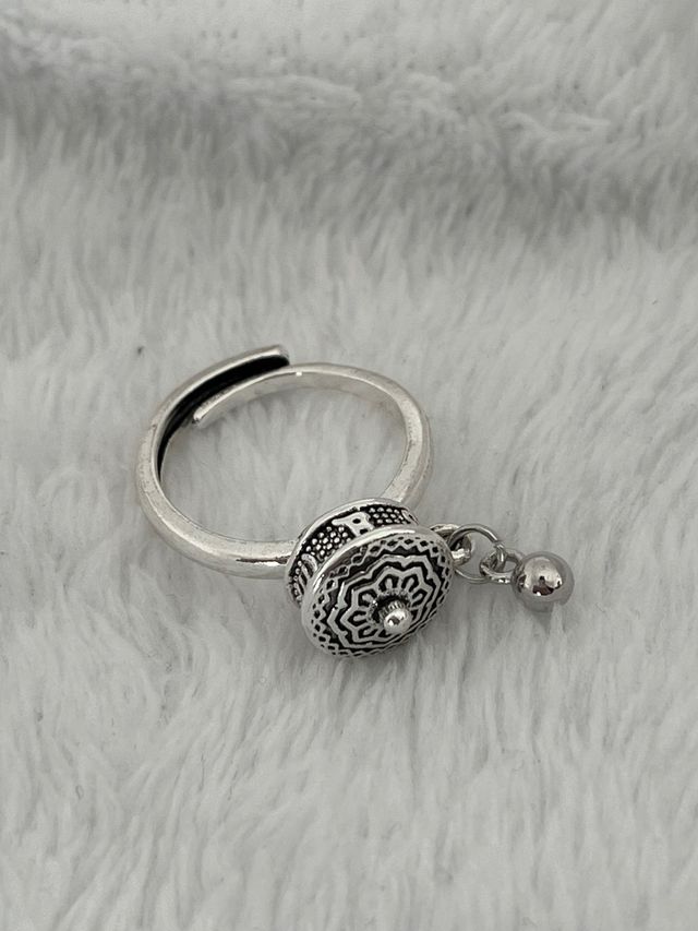 Anillo ajustable antiestrés budista. NUEVO