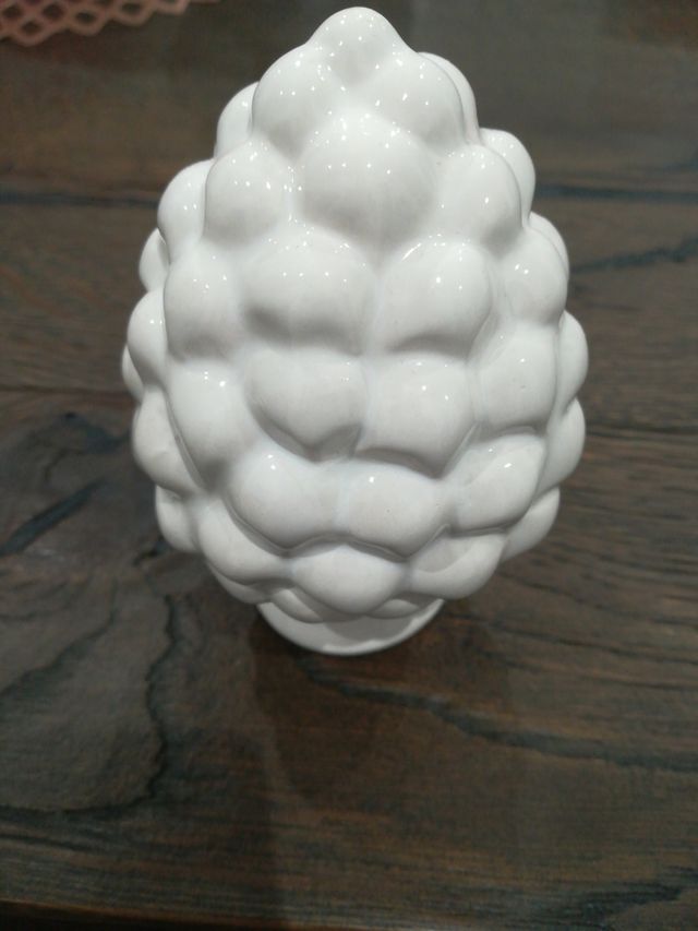 Pumo bianco ceramica