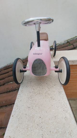 Correpasillos retro coche metal