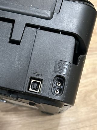 Impresora y escáner HP ENVY 5530