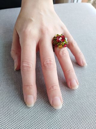 Conjunto Pendientes y Anillo abalorios.