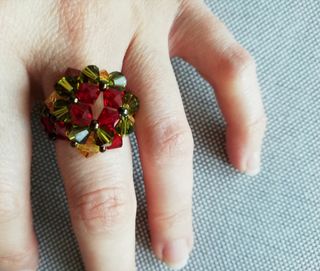 Conjunto Pendientes y Anillo abalorios.
