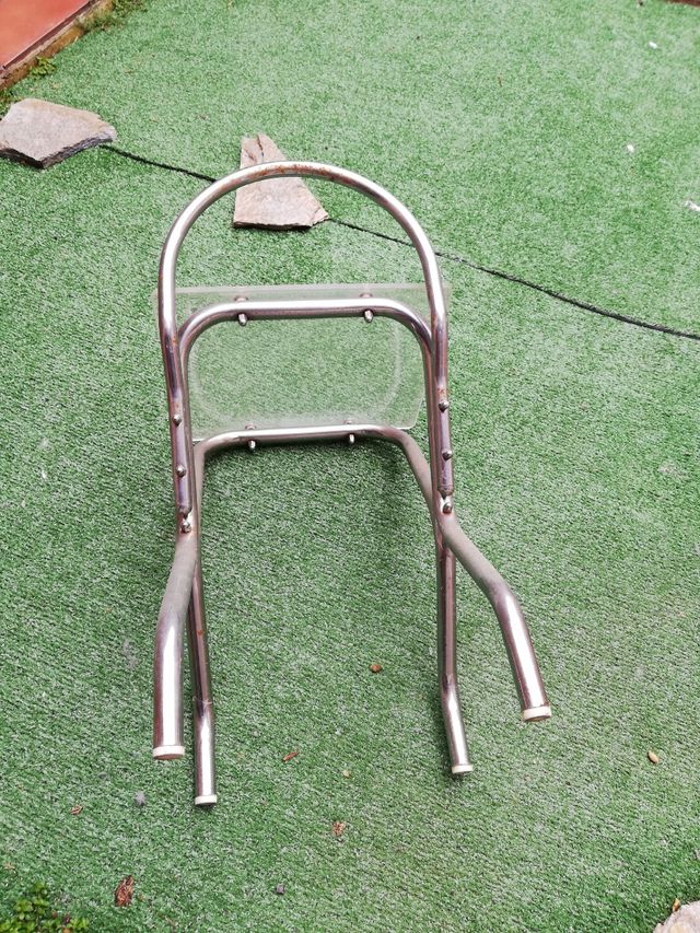 Banqueta de metacrilato y acero