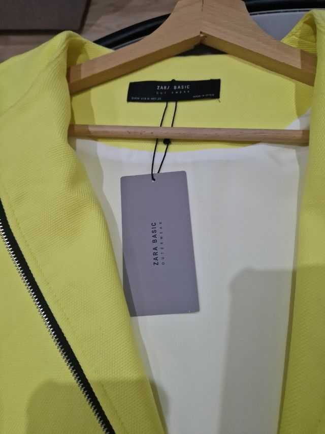 Chaqueta zara