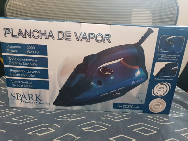 PLANCHA DE ROPA NUEVA CON SPRAY Y VAPOR