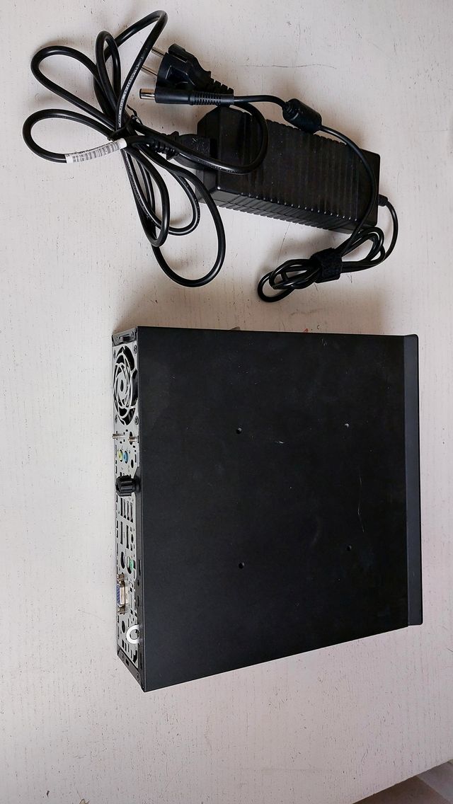 Ordenador HP Elitedesk 800 G1 USDT I3 8 GB RAM SSD