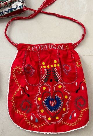 Peças traje regional Ilha da Madeira