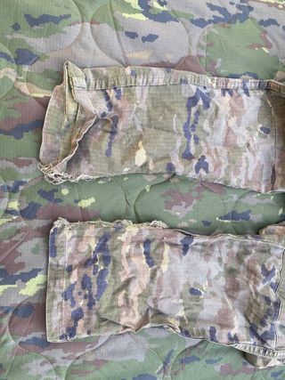 Lote N302 Uniforme verde pixelado