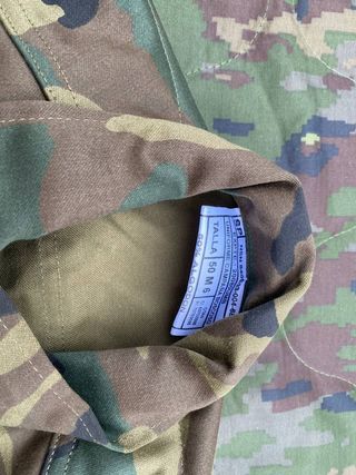Lote N302 Uniforme verde pixelado