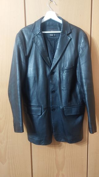 Americana de piel de Zara