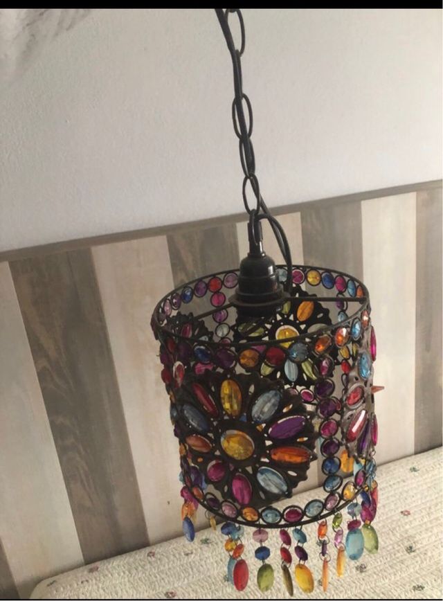 Lampara techo de forja y cristales de colores