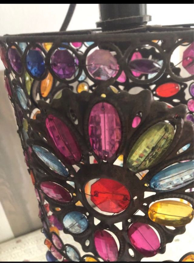 Lampara techo de forja y cristales de colores