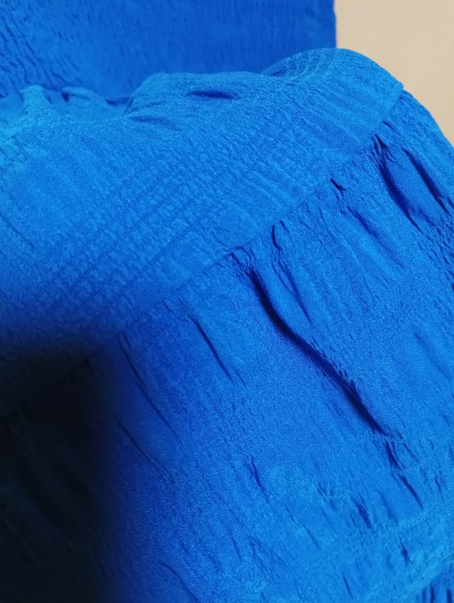 Vestido azul de verano.