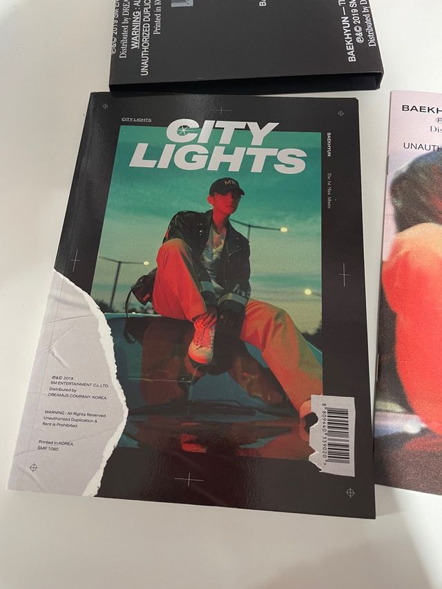 Album EXO BAEKHYUN CITY LIGHTS