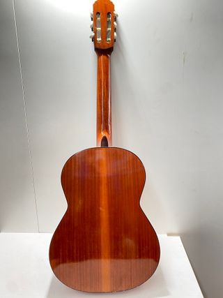 GUITARRA MARCA ADMIRA MODELO JUANITA