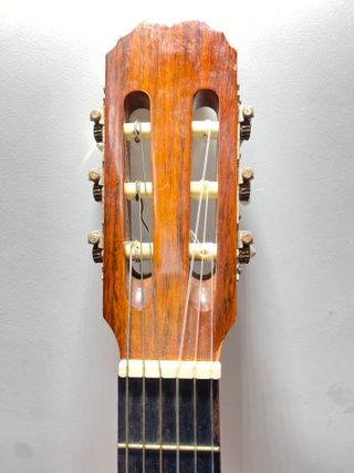 GUITARRA MARCA ADMIRA MODELO JUANITA