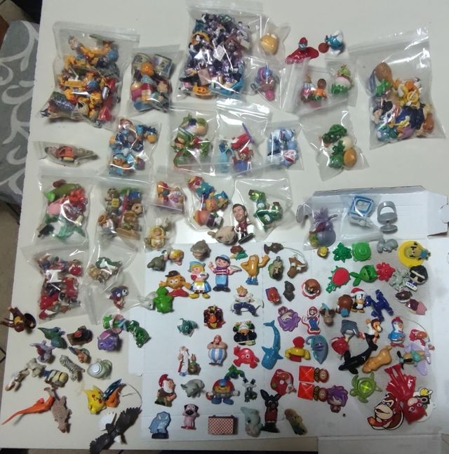 Kinder sorpresa lotto più di 180 personaggi