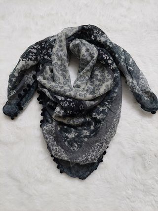 Pañuelo cuadrado para el cuello