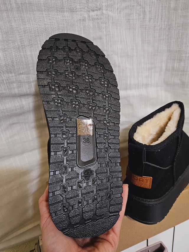 Botas pelo con plataforma negras