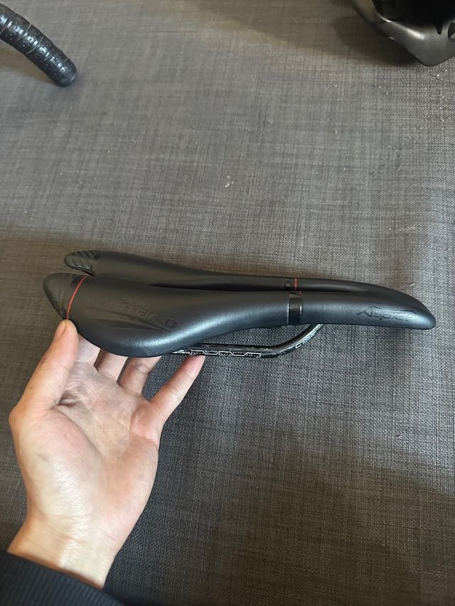 Sillín Selle San Marco Aspide Carbon FX Wide negro