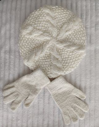 Conjunto boina lana +guantes 🧤❄️☃️