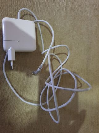 Cargador ordenador portátil macbook pro