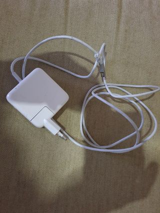 Cargador ordenador portátil macbook pro