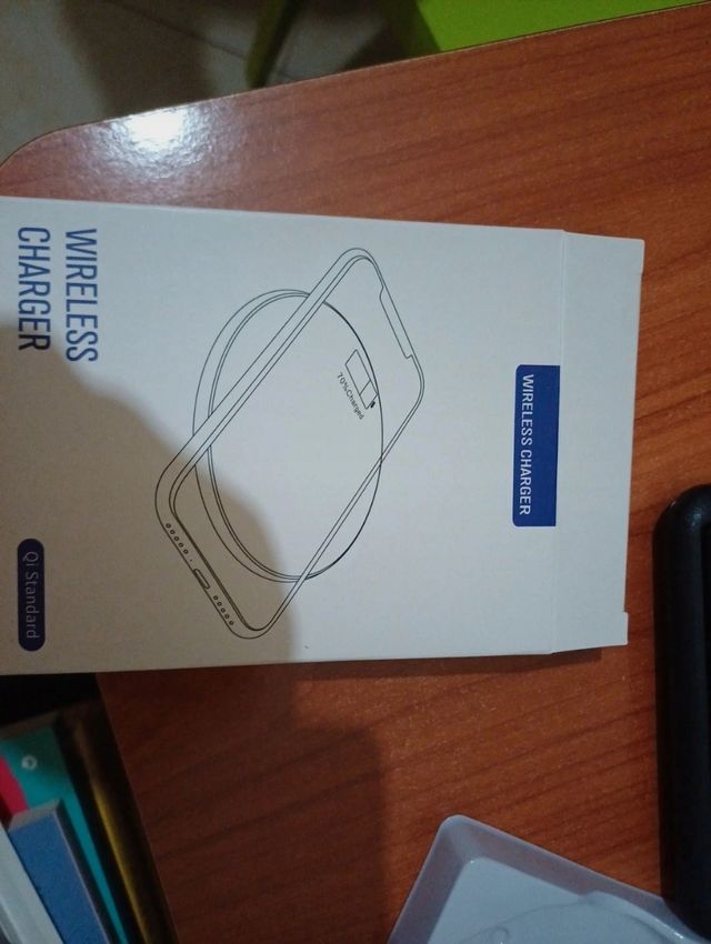 Ricaricatore wireless smartphone