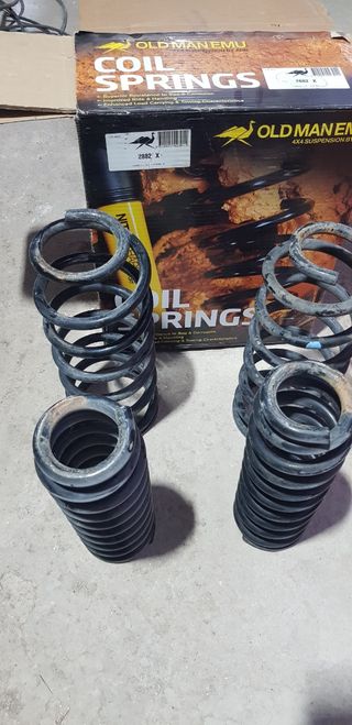 TOYOTA LAND CRUISER AMORTIG+MUELLES