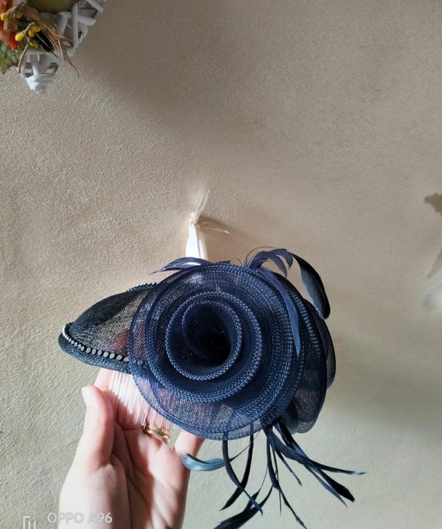 Cappellino blu da cerimonia 🌺