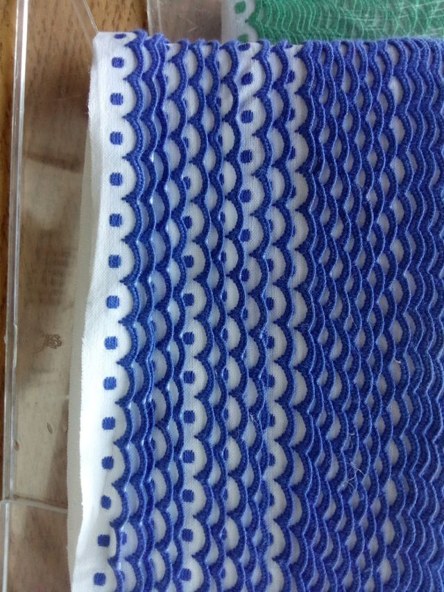 Lote puntilla pasamaneria vivo ribete 80m