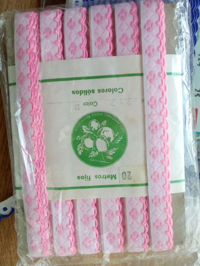 Lote puntilla pasamaneria vivo ribete 80m