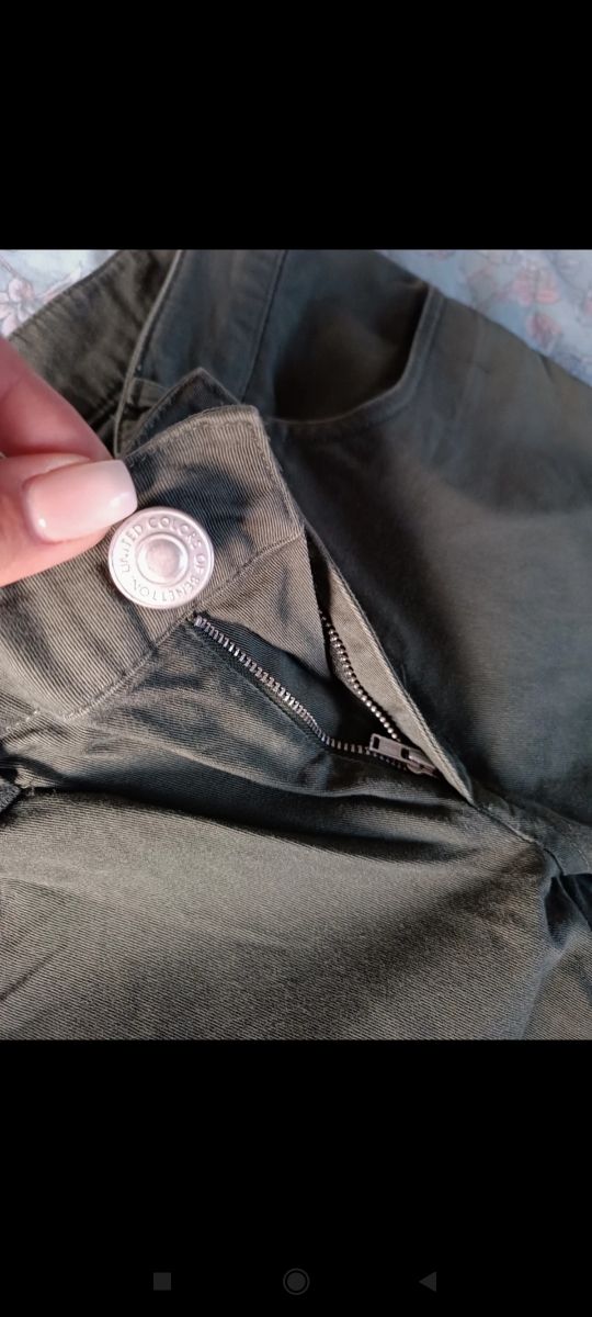 Bellissimo pantalone Benetton donna,