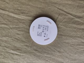 Cargador de movil inalambrico de Ikea