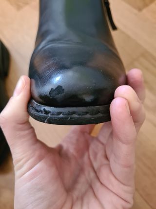 Botines de piel negros