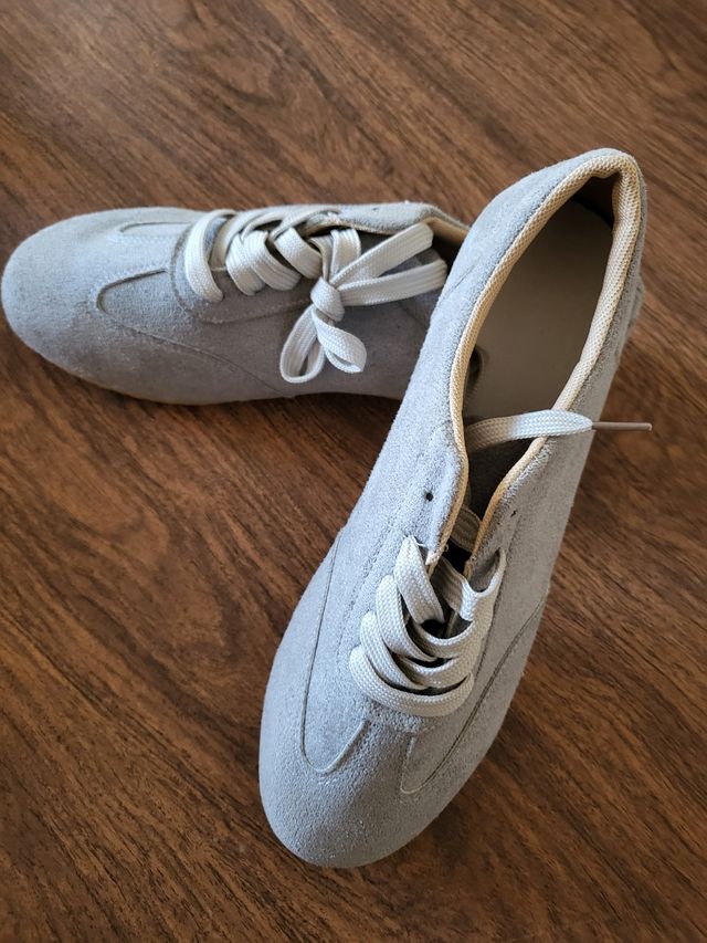 Scarpe in camoscio sintetico