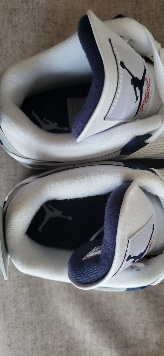 Jordan 4 Navy