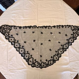 Mantilla antigua del siglo XIX.