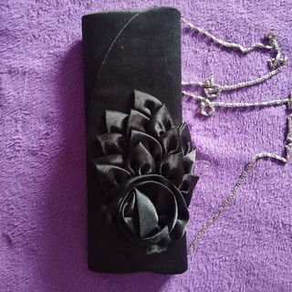 Bolso negro mano evento 