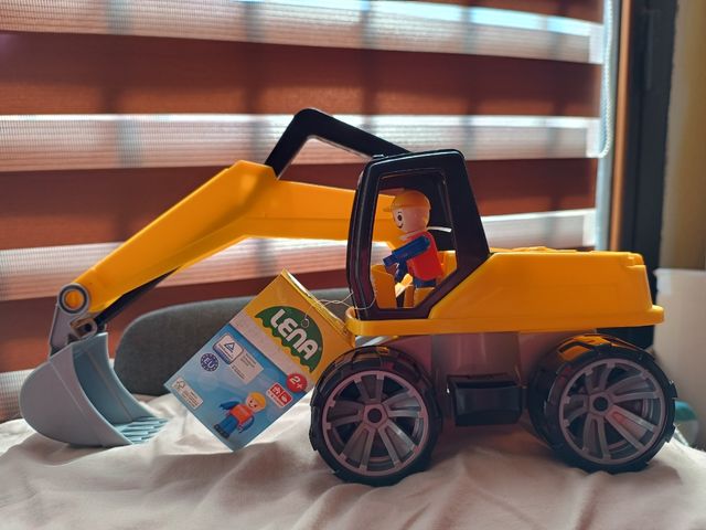 Escavadora de juguete