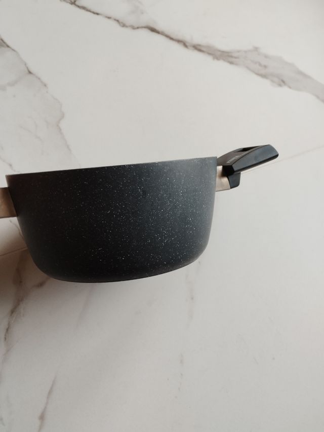 Pentola antiaderente