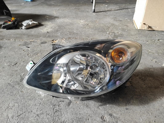 Faro izquierdo 7701064000 Renault Twingo II  y_986