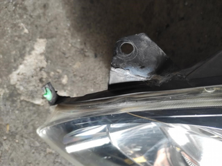 Faro izquierdo 7701064000 Renault Twingo II  y_986