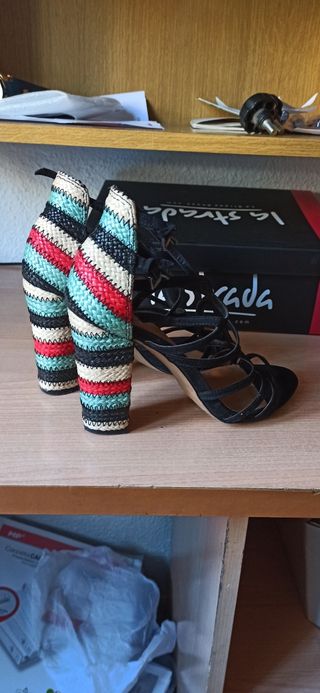 Sandalias tacón tiras talla 38 