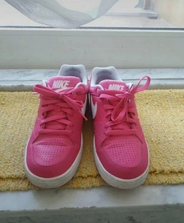 Sneakers donna Nike fucsia e bianco🌺