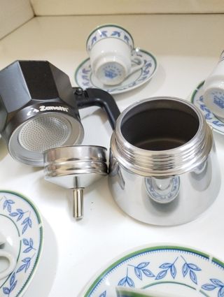 caffettiera induzione + set caffè 12