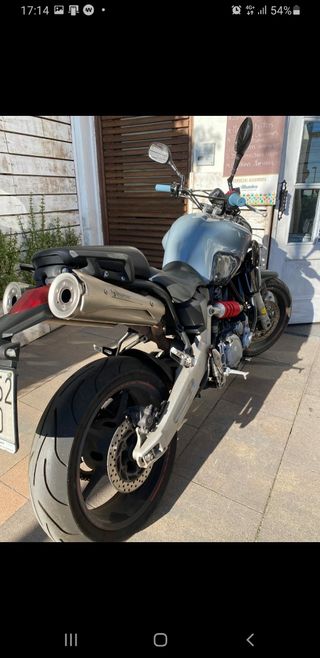Moto YAMAHA MT 3